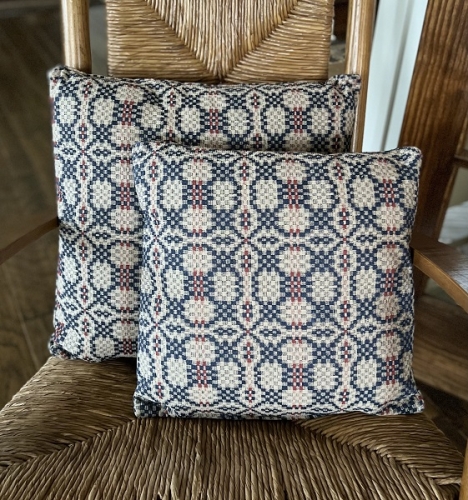 PATRIOTS KNOT BRICK/NAVY/LINEN 20"X20" PILLOW